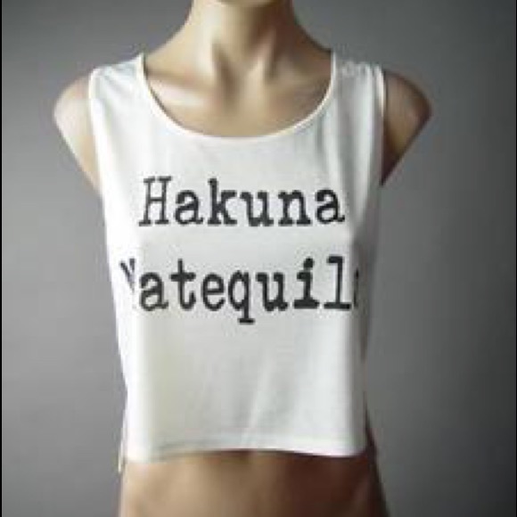 💋Hakuna Matequila Crop Top 💋 - Picture 4 of 5